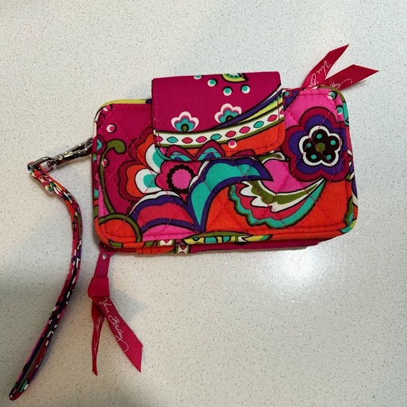 Vera Bradley - Wristlet - Pink Swirls - Picture 1 of 4